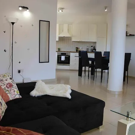 Sirena Olympia Apartment Paphos